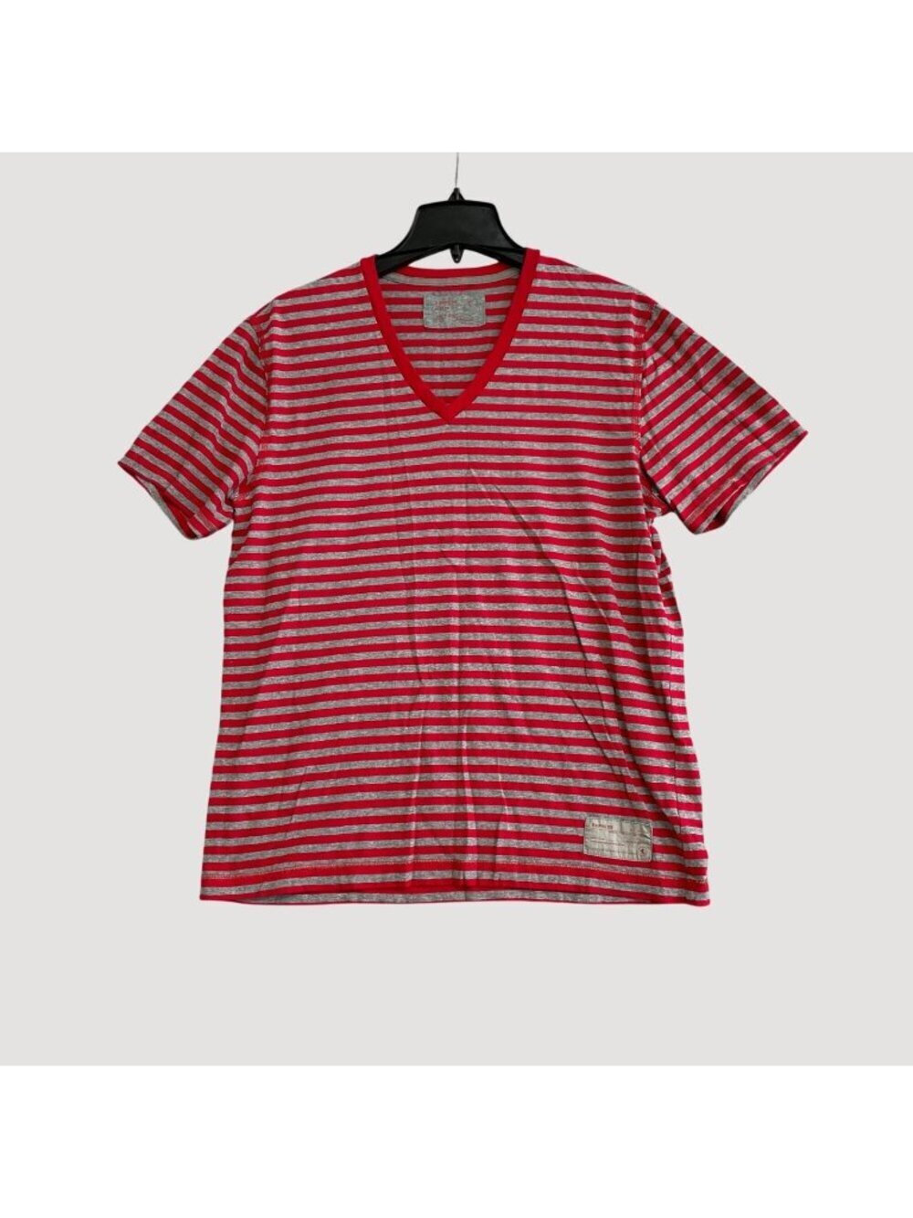 Express Men's L Red & Gray Striped V-Neck T-Shirt 100% Cotton Casual  P0261